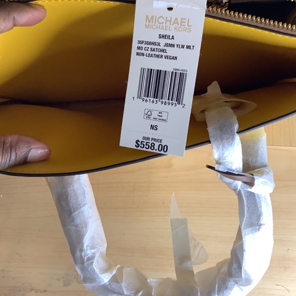 “NEW” “REAL” MICHAEL KORS SATCHEL BAG - Picture 4 of 9